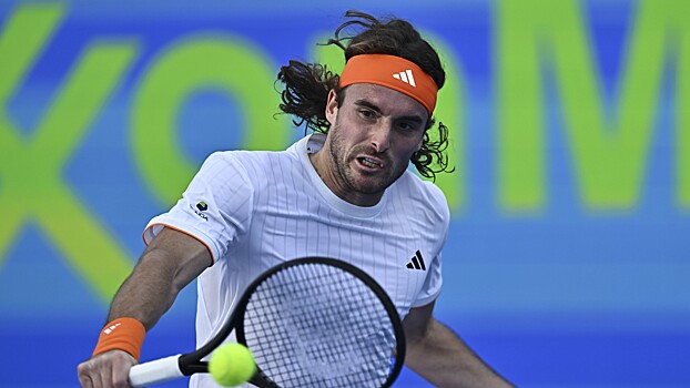 Циципас опубликовал мем с Медведевым