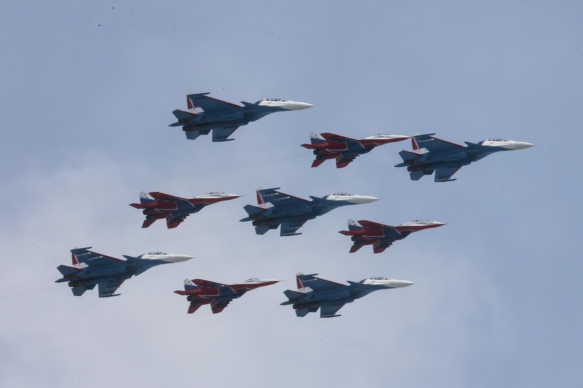 Эксперт Попов рассказал о козырях, которые российская армия заготовила для ВСУ к 9 мая