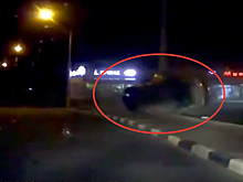 Chery Amulet виляет и врезается в столб: Опубликовано видео ДТП с тремя погибшими в Лисках