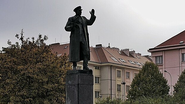 В Чехии отреагировали на осквернение памятника Коневу