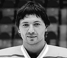 Экс-хоккеист СКА умер в 45 лет от коронавируса