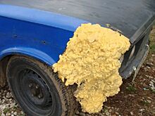 Петербургские автолюбители “ремонтируют” машины монтажной пеной