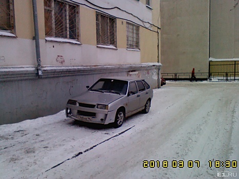 «Я паркуюсь как …»: царь снежной горы и сборище тротуарных автохамов