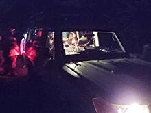 В Сочи спасатели вывели из леса 15 заблудившихся туристов