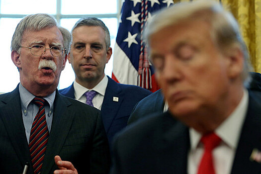 Болтон: Трамп может объявить о выходе США из НАТО до выборов