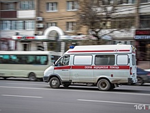 Водитель иномарки заехал на полосу, предназначенную для общественного транспорта, и сбил ростовчанку