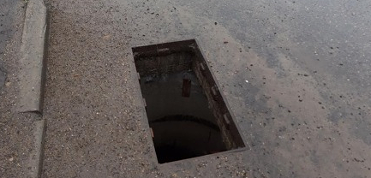 В Иркутске с улиц пропали 147 решеток дождеприемных лотков