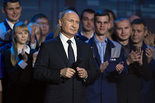 Разогнались: Путин хочет в будущее, Собчак — в Европу