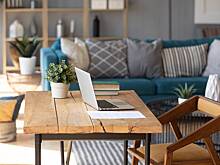 Ортопед Викторов рассказал, как правильно выбрать стол и стул для школьника