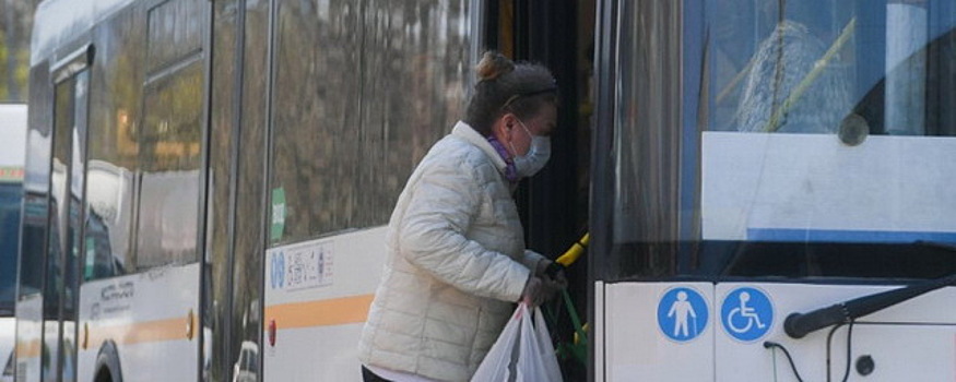 Пассажиров общественного транспорта в Перми будут штрафовать за нарушение масочного режима