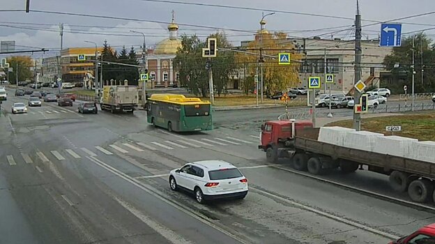 Светофоры на ул. Терновского заработали в новом режиме