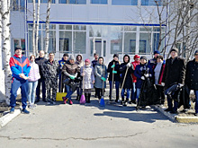 Около двух тысяч жителей окружного центра вышли сегодня на субботник