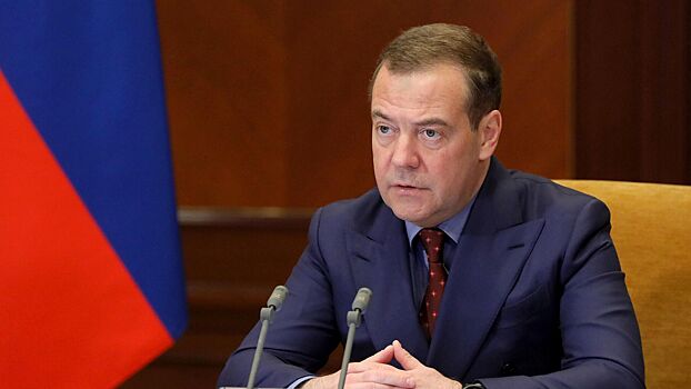 Медведев обвинил ЕС, США и Британию в причастности к диверсии в Белгородской области