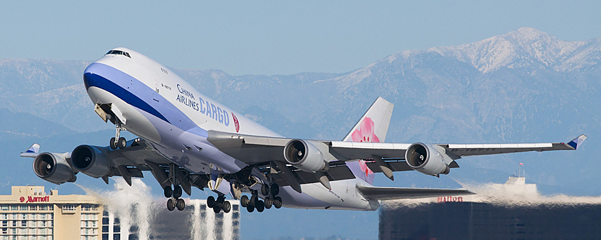 China Airlines продаст пять грузовых Boeing 747-400
