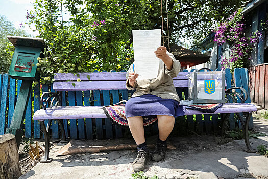 Партия Зеленского "Слуга народа" получает большинство мест в Верховной раде