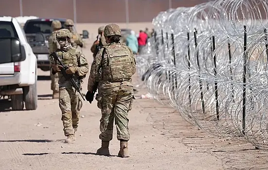 Американские пограничники отказались от борьбы с Нацгвардией Техаса