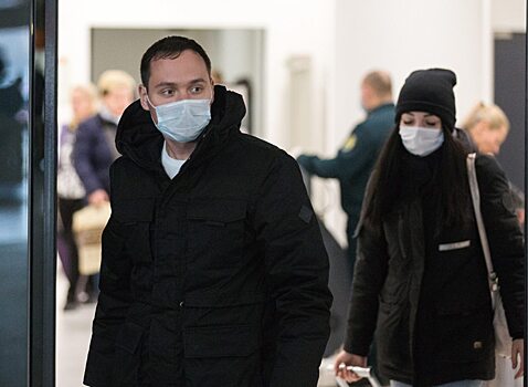 Саратовцы продолжают ездить в автобусах без масок