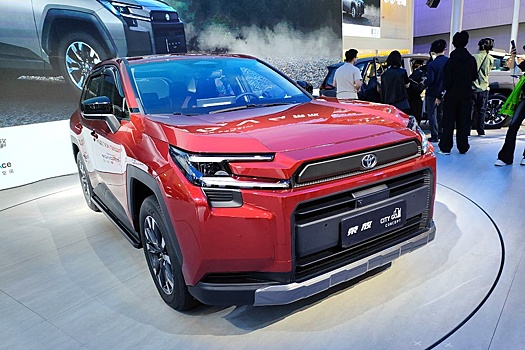 Представлен новый FAW-Toyota RAV4 за 2 млн рублей: авто сняли на фото