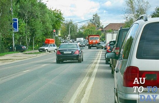 Выезд на встречную полосу: что считается выездом, статья ПДД, нарушения