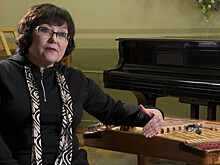 Преподаватель музыки из Минска научила десятки детей играть на цимбалах