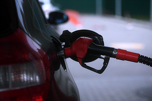 Новые ставки акцизов повысят цену бензина более чем на три рубля