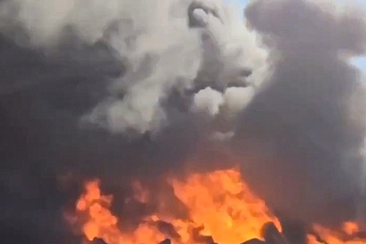 ВС России нанесли массированный удар по Буче, пожар виден за километры