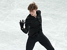Малинин выиграл короткую программу на командном чемпионате мира