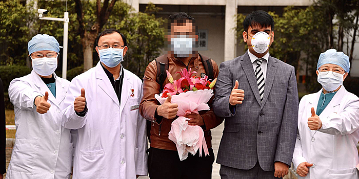 В Гуанчжоу излечился от вирусной пневмонии и выписался из больницы первый иностранный пациент