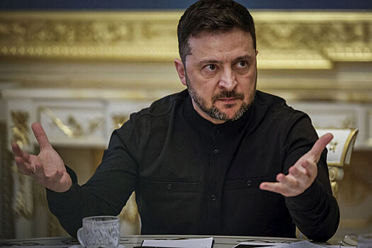 Экс-премьер Украины рассказал о последствиях коррупционного скандала для Зеленского