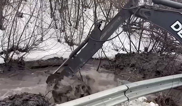 Глава Курска Маслов включился в решение проблемы с подтоплением улицы Малиновой