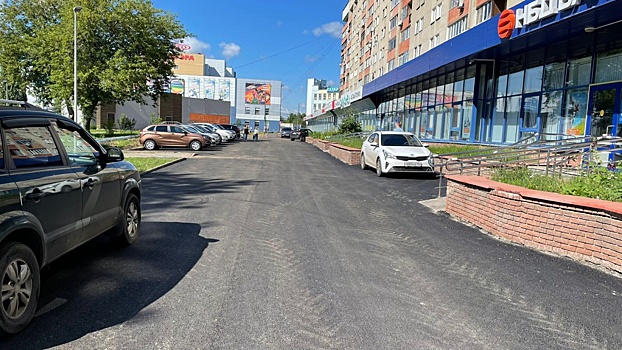 Дорогу у сквера Маршала Казакова отремонтировали в Нижнем Новгороде