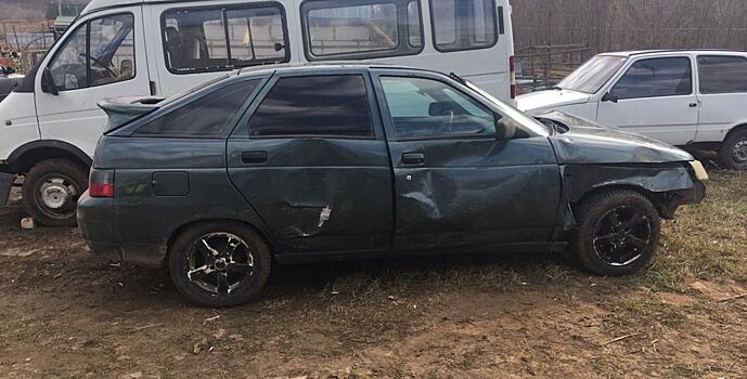 В ДТП двух легковушек на донской трассе погибла женщина