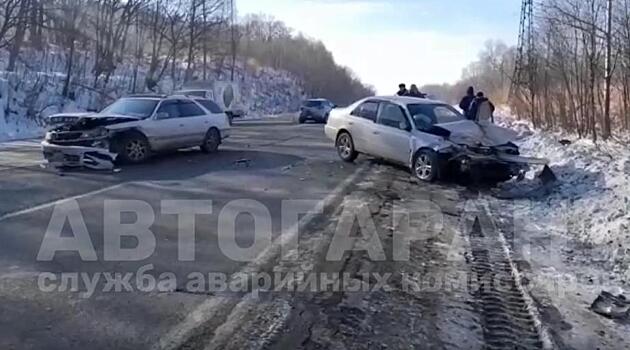 «Разнесло обоих». Жесткое ДТП произошло в Приморском крае