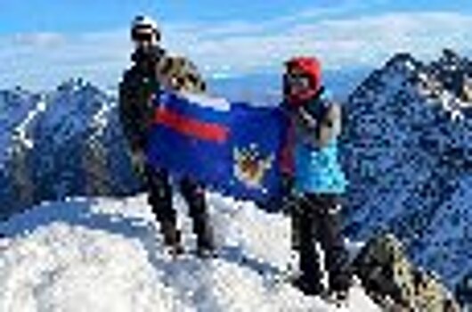 Сотрудник уголовно-исполнительной системы Забайкалья покорил саянские вершины