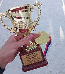 Сотрудники «Курганмашзавода» победили в турнире по хоккею в валенках с метлами