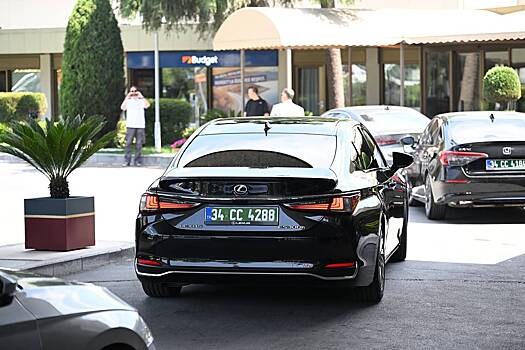 Часть делегации России вернулась в гостиницу в Стамбуле