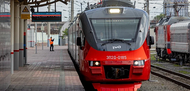 В поездах Челябинск – Екатеринбург увеличат количество вагонов из-за популярности маршрута