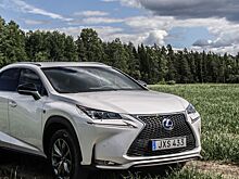 Благородный хулиган или тест-драйв автомобиля LEXUS NX300