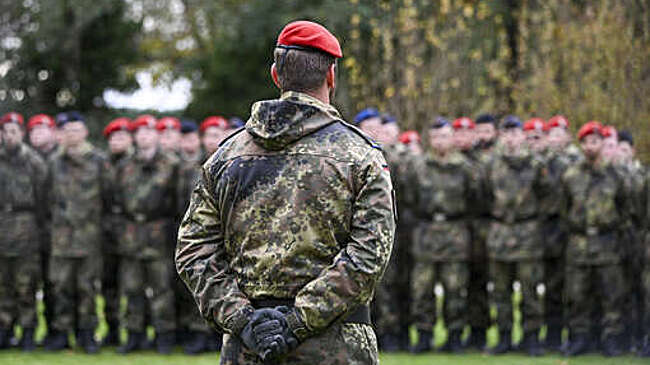 Бундестаг ФРГ поддержал закон о всеобщей воинской повинности