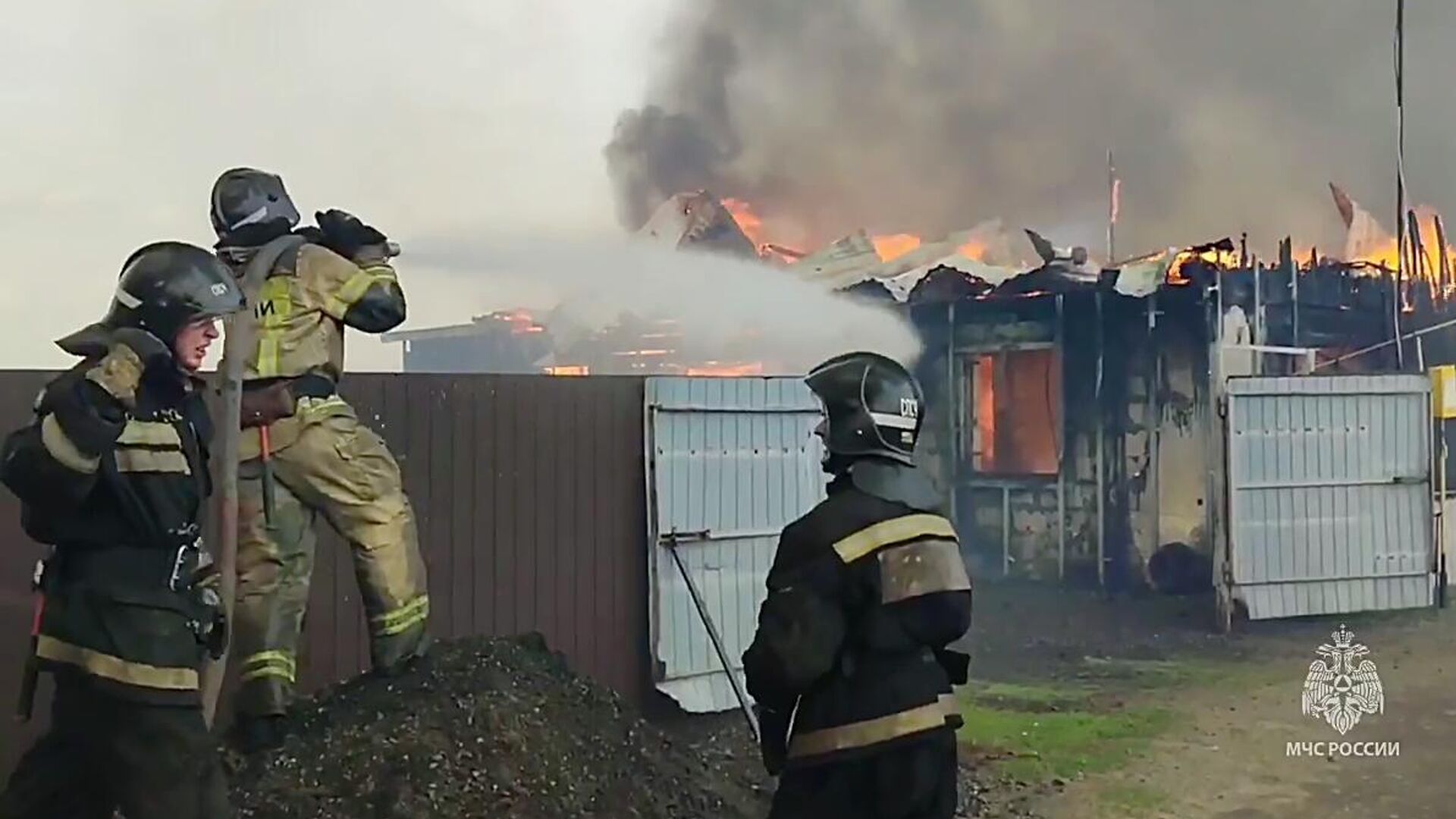 Пожар в деревне Логоушка Курганской области локализован