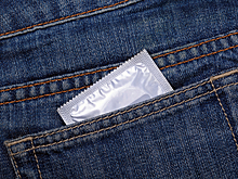 Во Франции презервативы станут бесплатными для молодежи