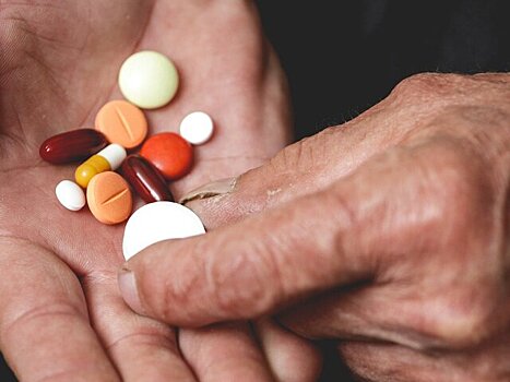 В России предложили компенсировать расходы на лекарства малоимущим пенсионерам