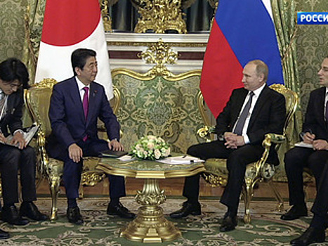 Private Conversation Between Putin and Abe
