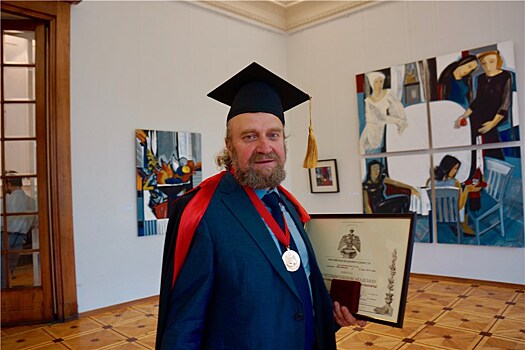 Владимир Михайлов стал Почетным членом Российской академии художеств
