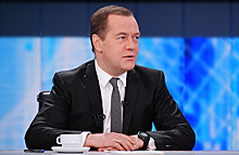 «Деньги нашли». Что сказал Медведев о бензине, пенсионном возрасте и повышении НДС