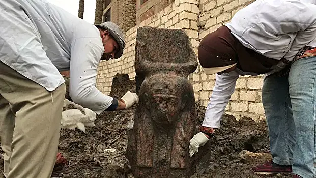 Археологи обнаружили в Египте статую Рамзеса II
