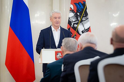 За заслуги перед городом и страной: москвичам вручили государственные награды
