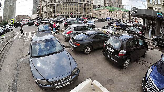 Власти Москвы разрешили инвесторам строить меньше парковок