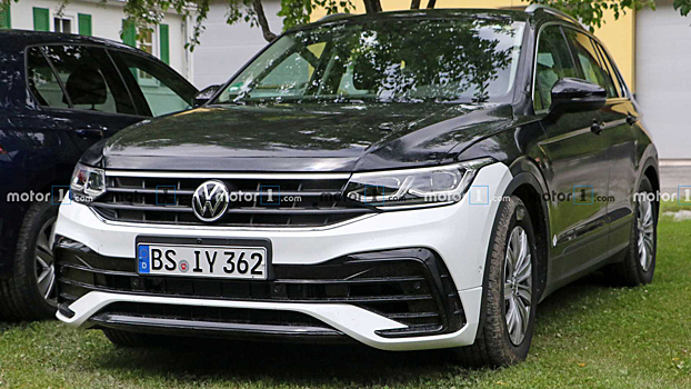 Модернизированный Volkswagen Tiguan показала на фото без маскировки
