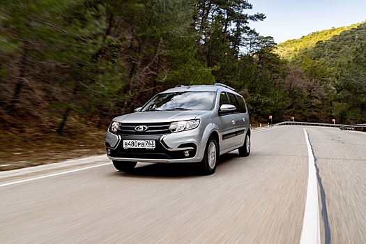 Lada Largus вошел в пятерку самых продаваемых новых автомобилей в России